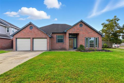 Photo of 2533 Potomac Drive, League City, TX 77573 (MLS # 44167336)