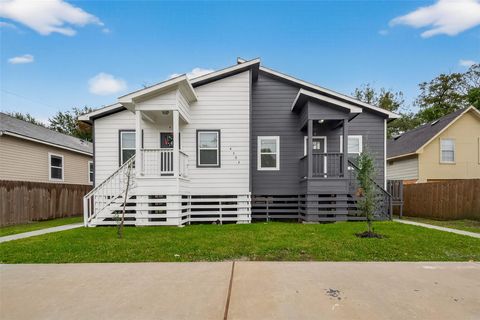 Photo of 4302 Hirsch Road #B, Houston, TX 77026 (MLS # 96369400)
