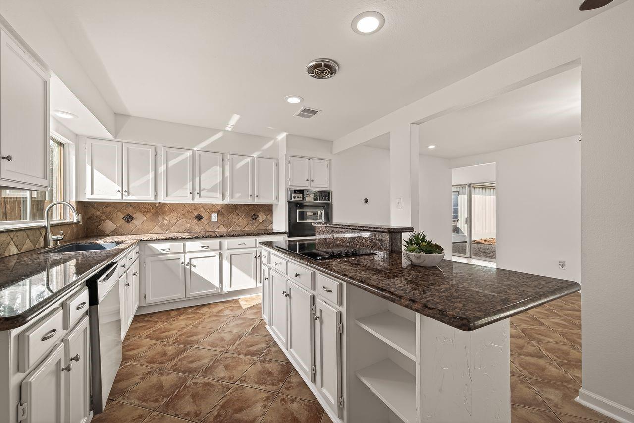 1007 Apache Falls Drive