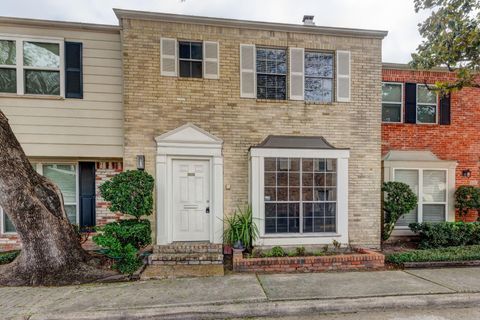 Photo of 6444 Burgoyne Road #104, Houston, TX 77057 (MLS # 86853366)