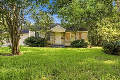 Photo of 1914 Oaklawn Drive, La Marque, TX 77568 (MLS # 64709613)
