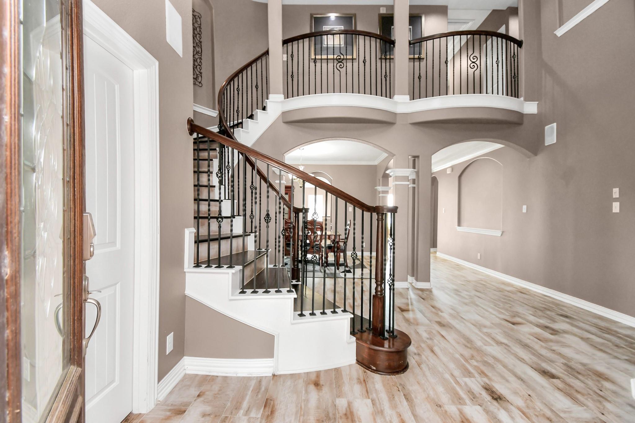 9511 Emerald Lakes Drive