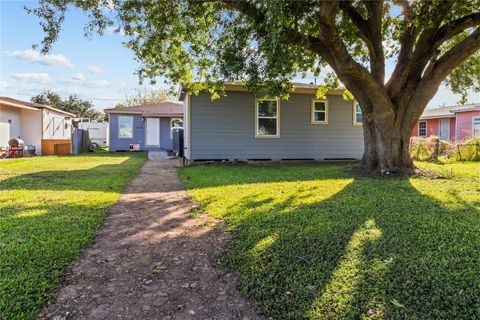 Photo of 1717 W 4th Street, Freeport, TX 77541 (MLS # 4210013)