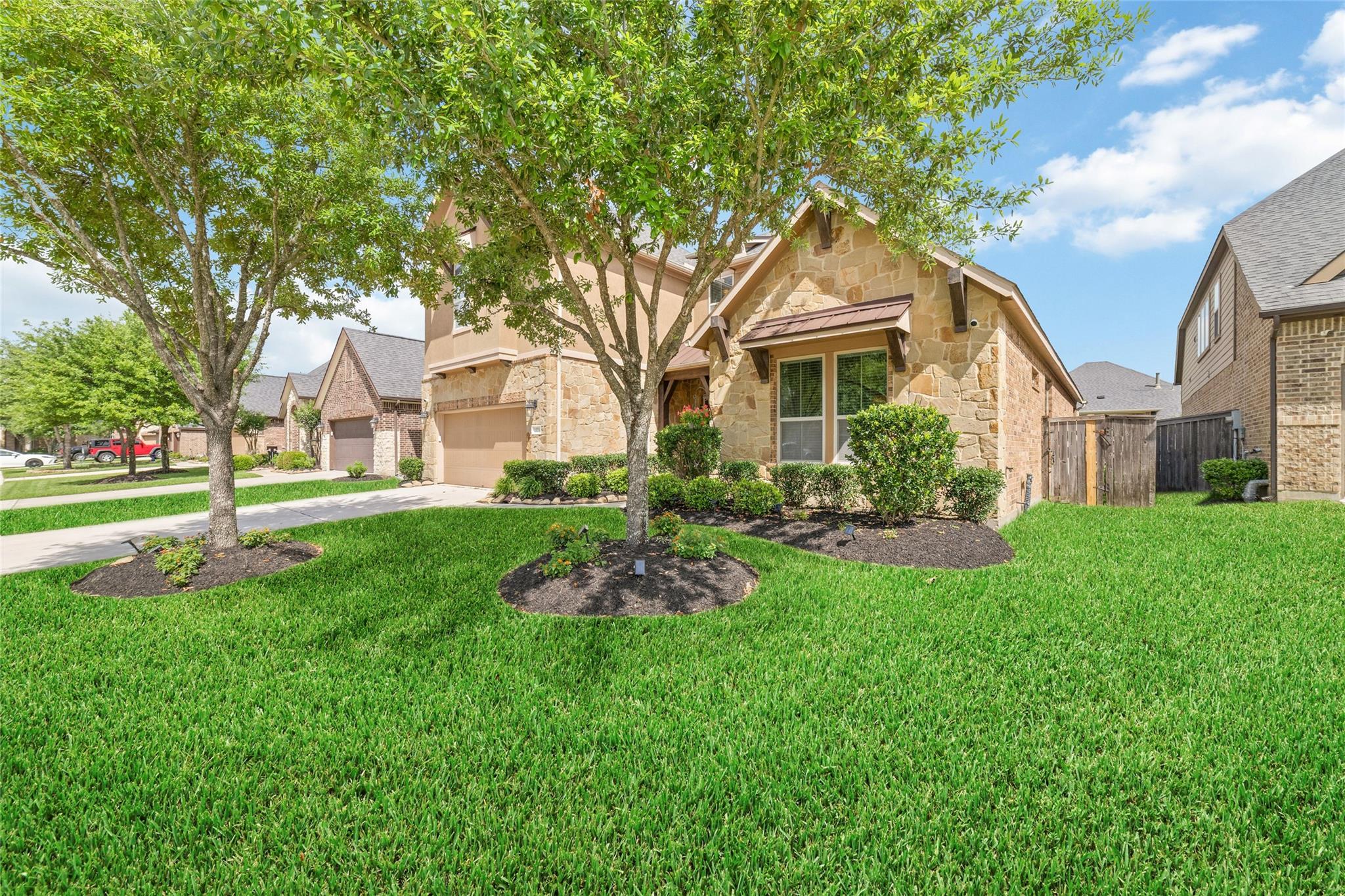 15214 Foxwood Arbor Lane
