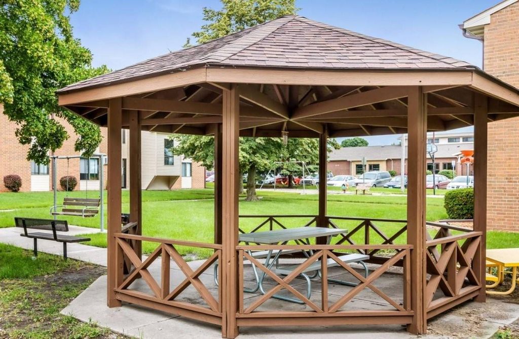 Photo of 1127 S Linn Street, Other, IA 50036 (MLS # 51621111)