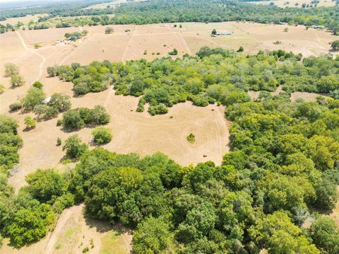 Photo of 710 County Road 211a, Hallettsville, TX 77964 (MLS # 70474230)