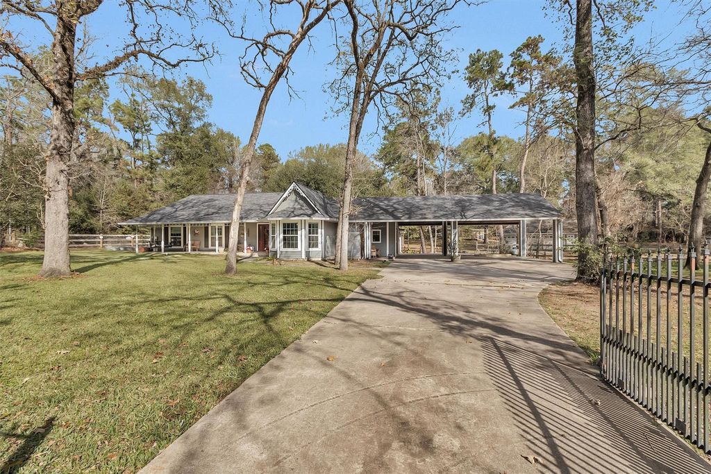 Photo of 40610 Mill Creek Road, Magnolia, TX 77354 (MLS # 42105424)