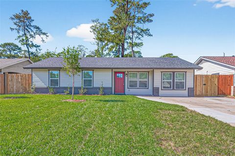 Photo of 10531 Royal Oaks Drive, Houston, TX 77016 (MLS # 15755374)