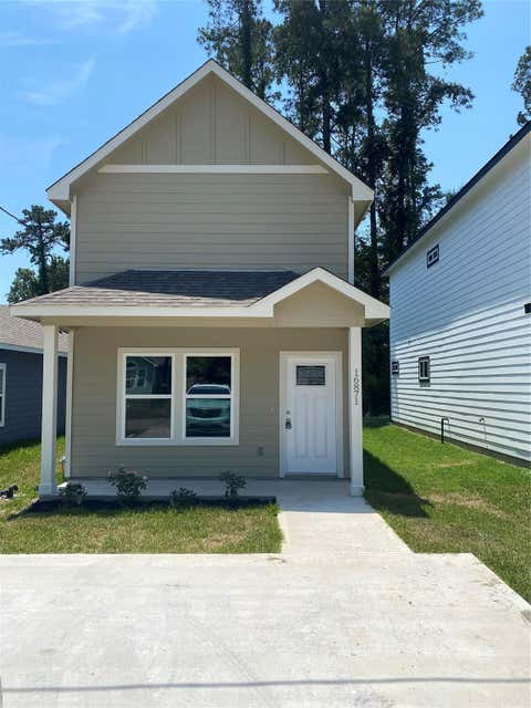 Photo of 16871 W Ivanhoe, Montgomery, TX 77316 (MLS # 82013475)