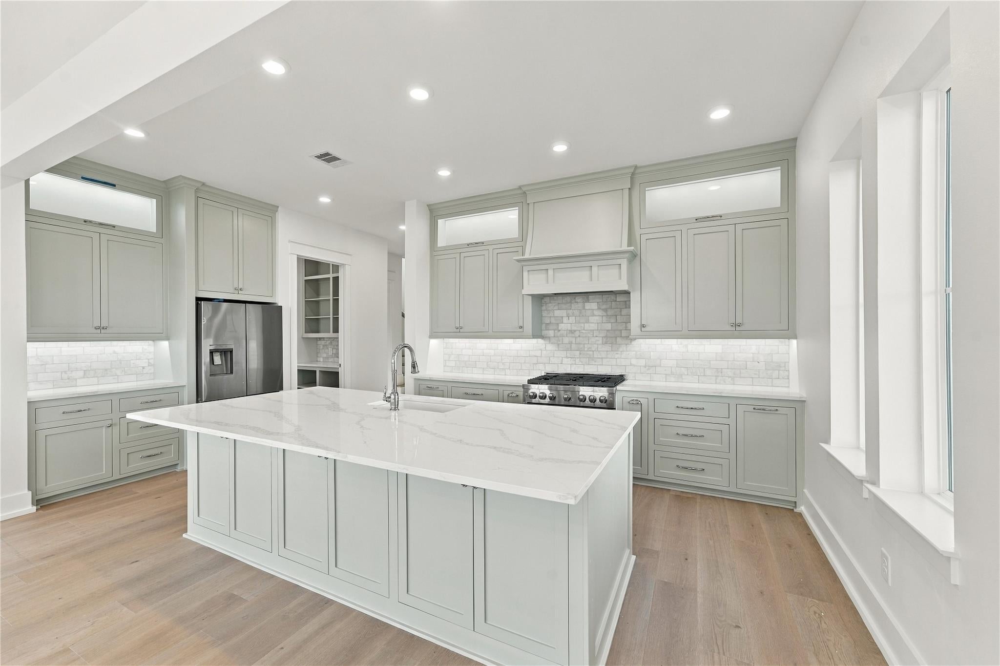 11329 Starfish Drive