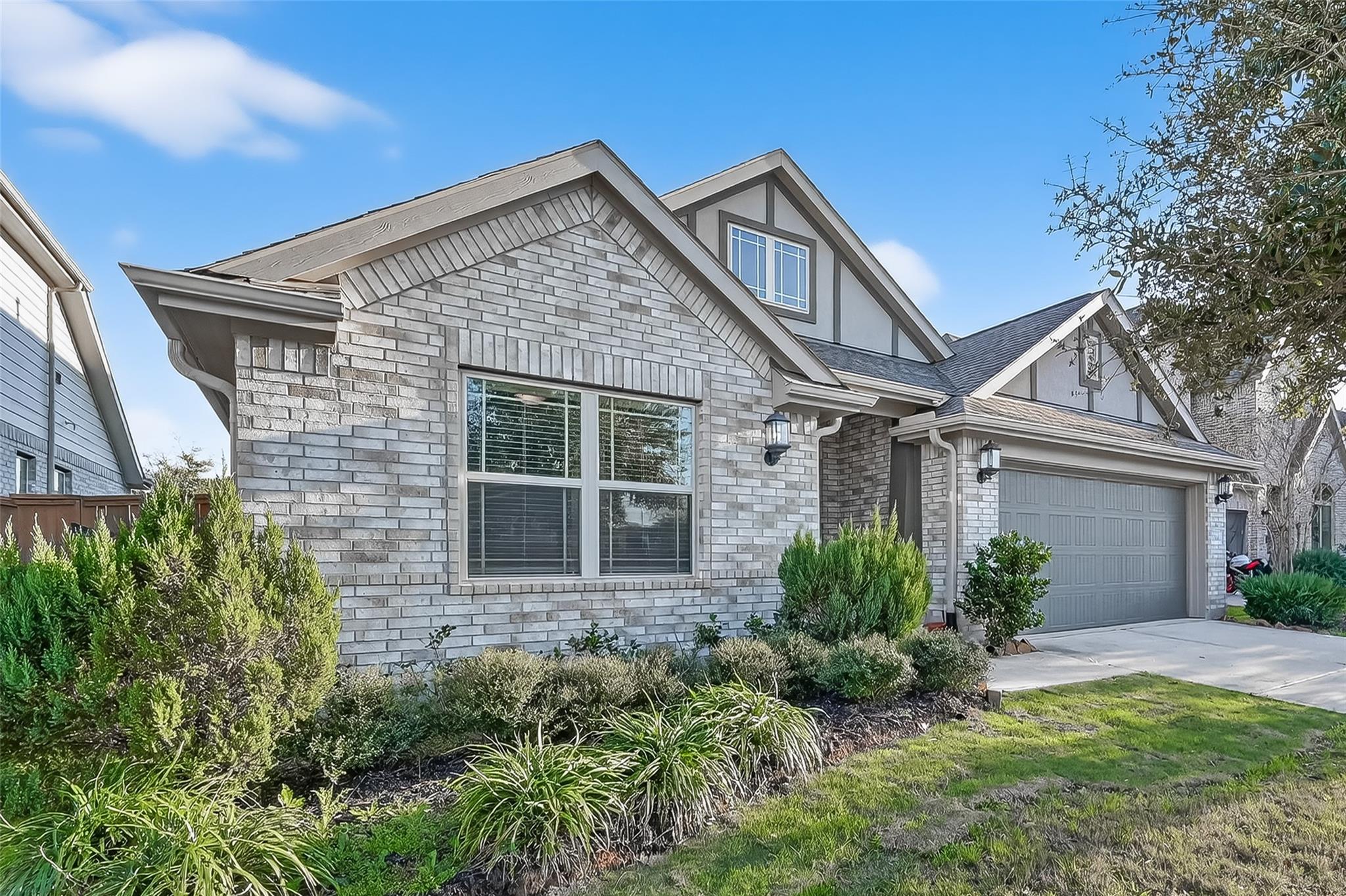 12846 Spiegel Street