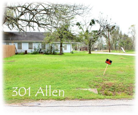 301 Allen Street Eagle Lake TX 77434