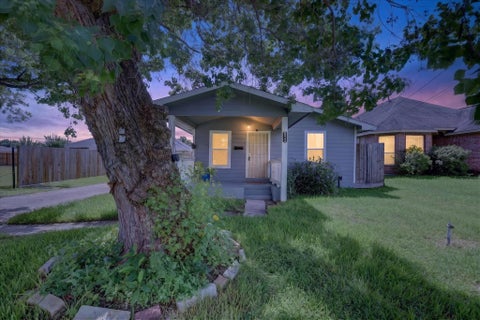 Photo of 8023 Fountain Street, Houston, TX 77051 (MLS # 70424129)
