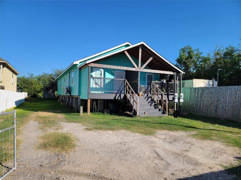 Photo of 715 11th Street #A, Dickinson, TX 77539 (MLS # 15006292)