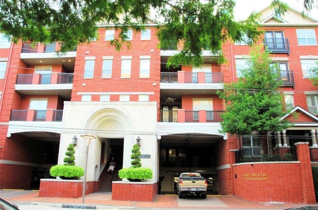 Photo of 2400 Mccue Road #450, Houston, TX 77056 (MLS # 48777884)