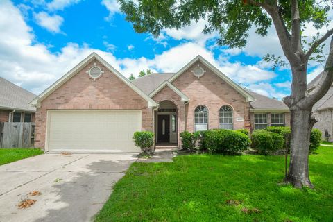 Photo of 16510 Oat Mill Drive, Houston, TX 77095 (MLS # 444210)