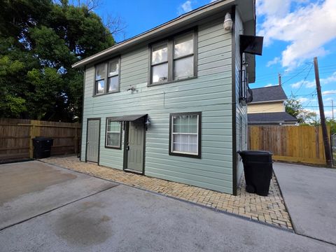 Photo of 207 Bryan Street #A, Houston, TX 77011 (MLS # 42123850)