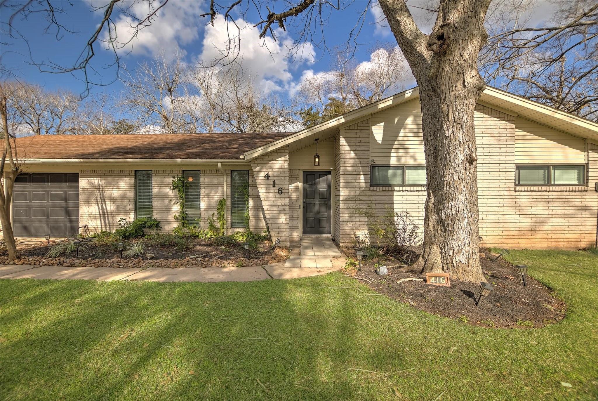 416 Southern Oaks Drive