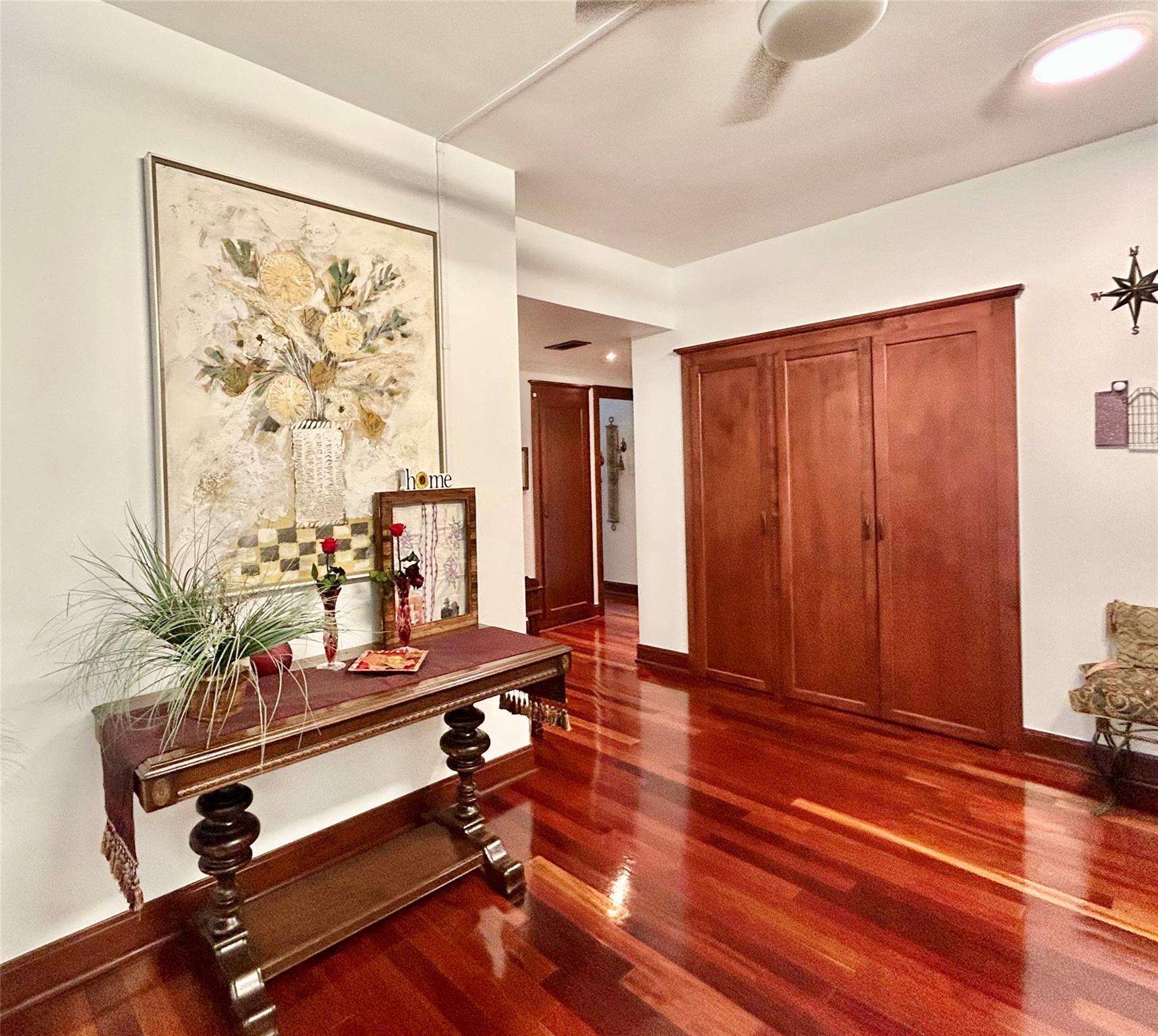 5150 Hidalgo Street 701