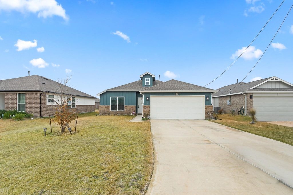 Photo of 76 Road 51030, Cleveland, TX 77327 (MLS # 12768421)