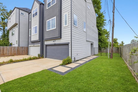 Tiny photo for 1404 Mansfield Street, Houston, TX 77091 (MLS # 52010089)
