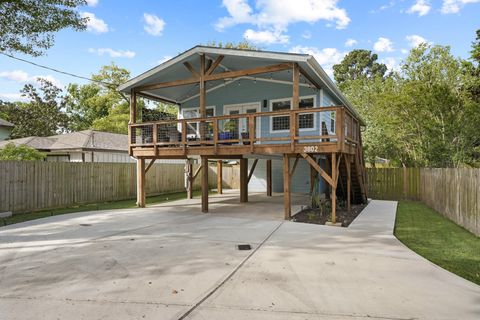 Photo of 3802 Bayshore Drive, Bacliff, TX 77518 (MLS # 8297513)