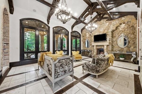 2426 Blue Lake Drive