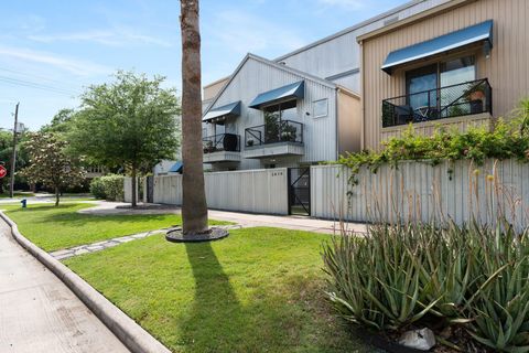 Photo of 2814 Jackson Street, Houston, TX 77004 (MLS # 22901397)