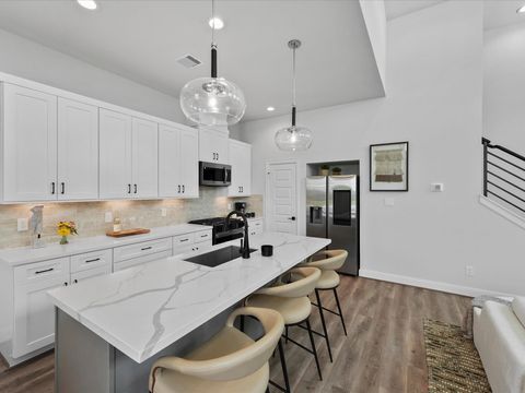 Tiny photo for 9208 Washington Heights Street St, Houston, TX 77063 (MLS # 8707596)