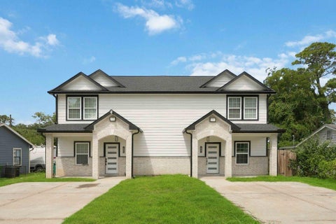 Photo of 5709 Annunciation Street #B, Houston, TX 77016 (MLS # 39555964)