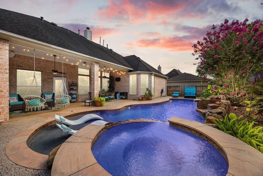 Photo of 4402 Eden Point Lane, Katy, TX 77494 (MLS # 2554331)