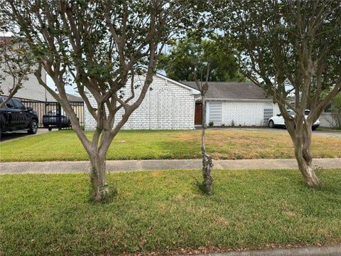 Photo of 10130 Sageplum Drive, Houston, TX 77089 (MLS # 73269744)