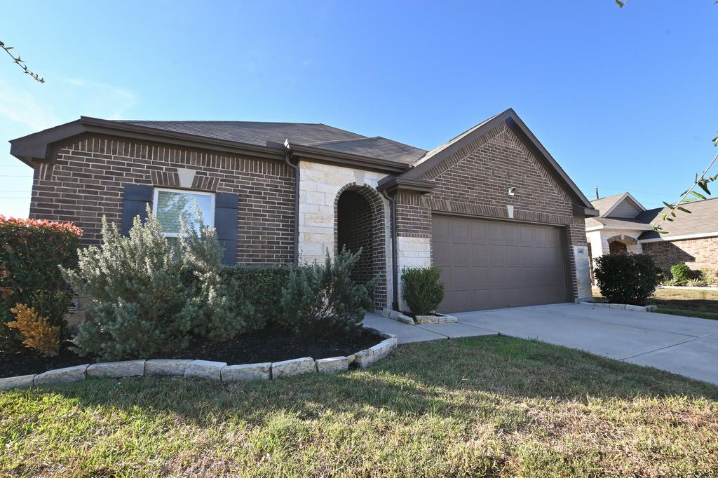 Photo of 5920 Bluebonnet Lane, Rosenberg, TX 77469 (MLS # 10836201)