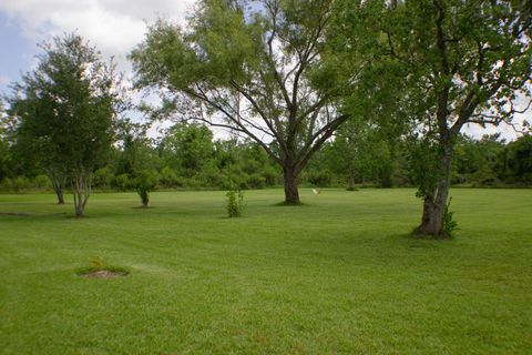 Apartment For Sale - 2603 Virginia Avenue<br/> League City, TX 77573