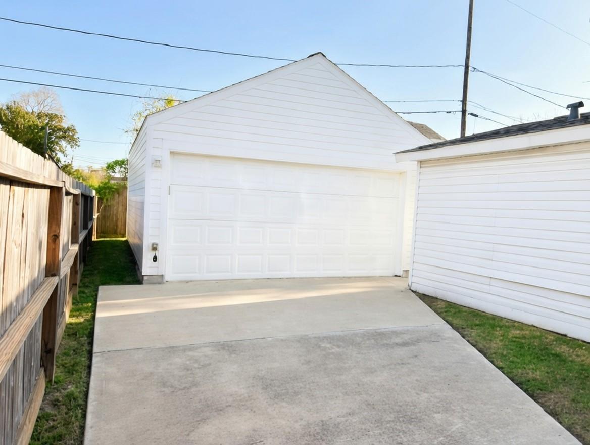 221 Hyta Street