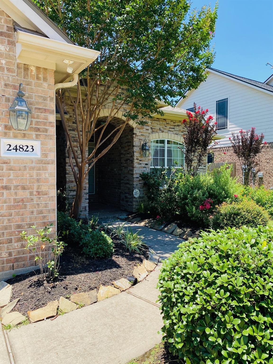 24823 Dutton Point Drive