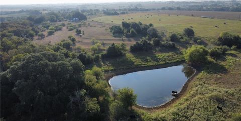 11441 Mazoch Rd Weimar TX 78962