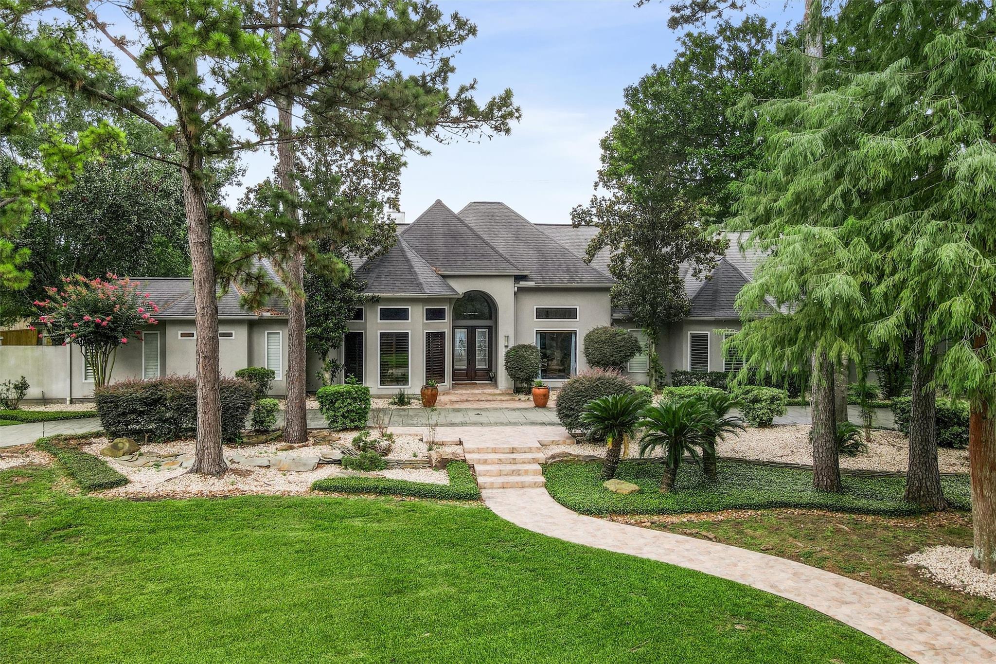 51 Wincrest Falls Drive