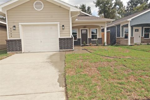 Photo of 9906 Dipping Brook Street, Houston, TX 77076 (MLS # 29338670)