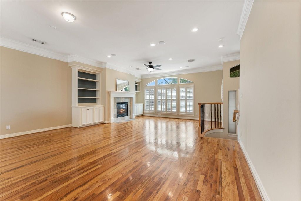 Photo of 906 Reinicke Street, Houston, TX 77007 (MLS # 78609311)