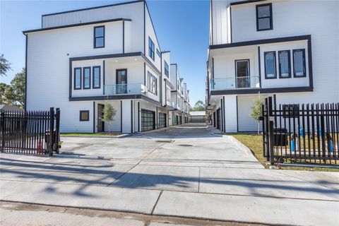 2237 Blalock Road Houston TX 77080