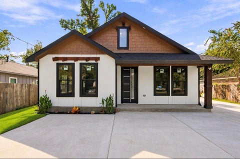 Photo of 9114 Firnat Street, Houston, TX 77016 (MLS # 64118261)