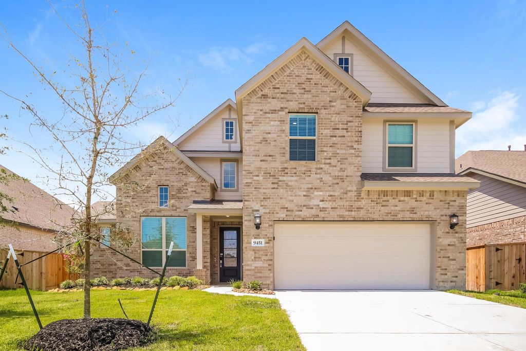 Photo of 9451 Vista Falls Trace, Houston, TX 77365 (MLS # 71773852)