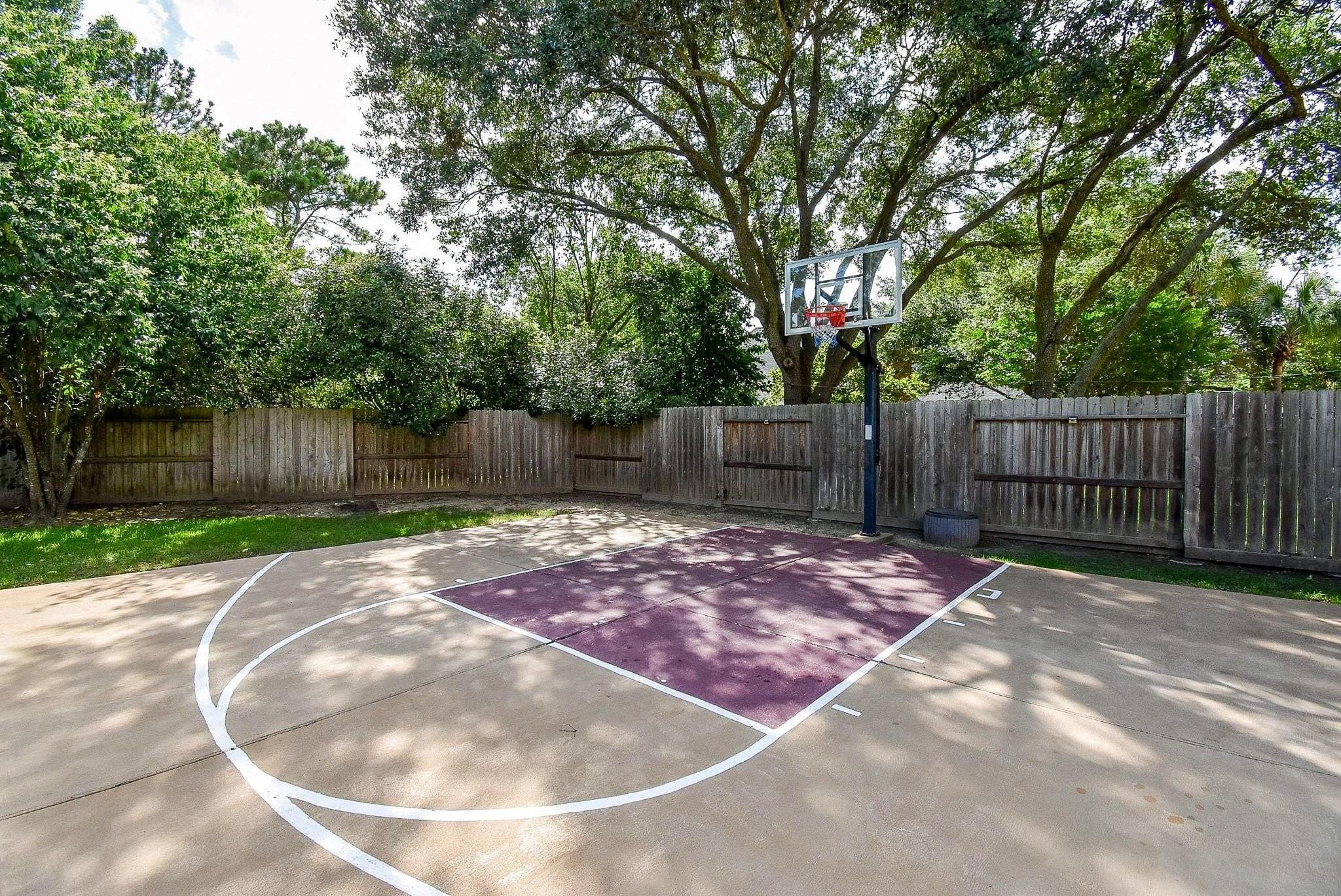 22211 Winding Lake Court