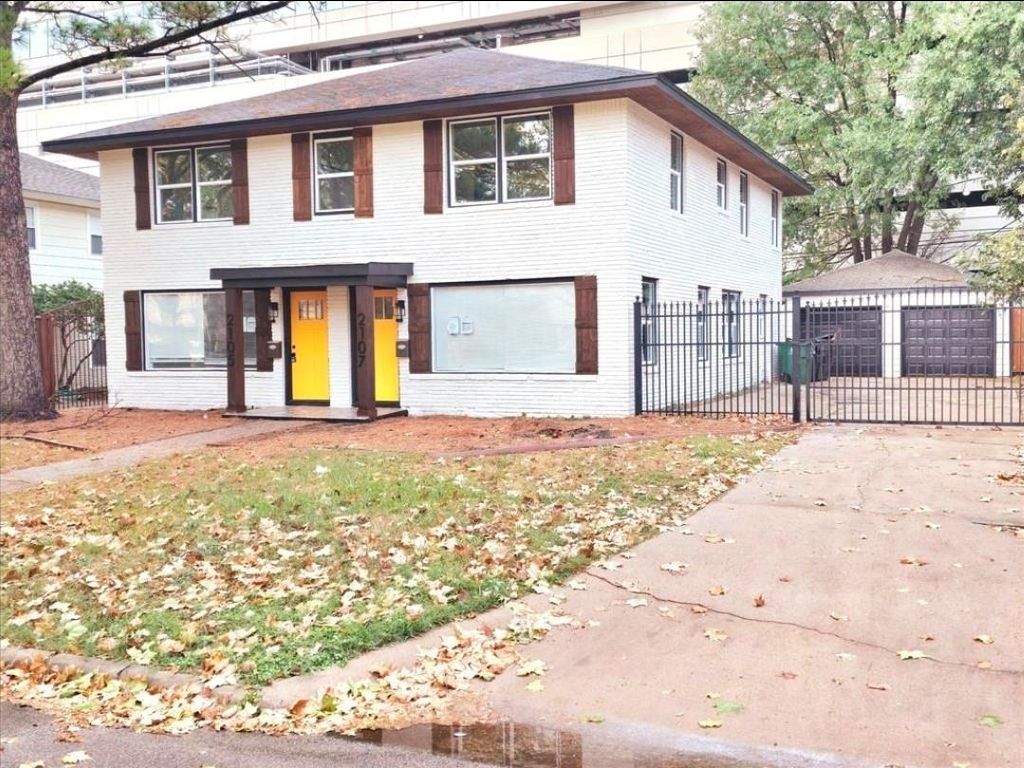 Photo of 2105 Sheridan Street, Houston, TX 77030 (MLS # 95491395)