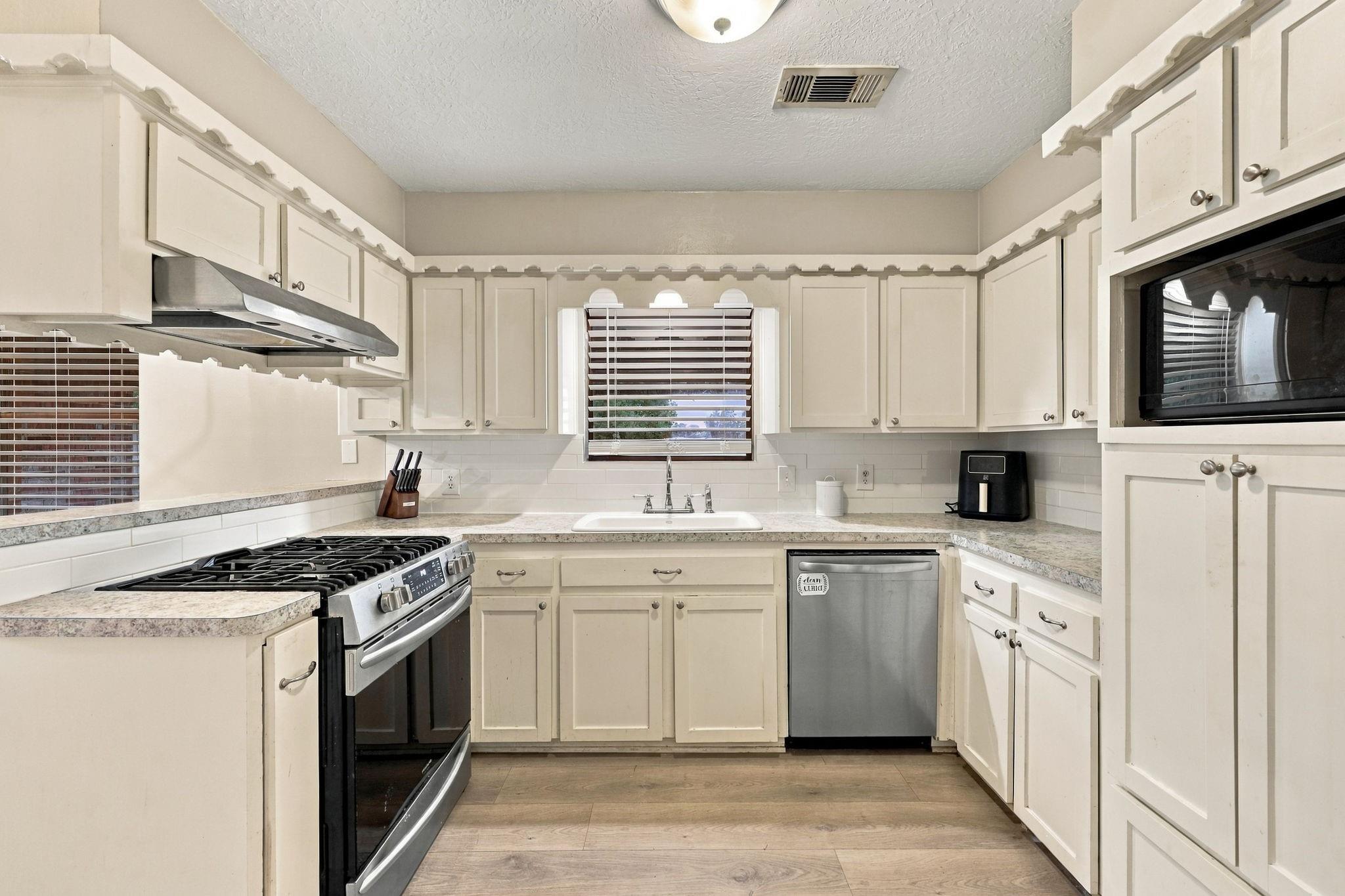 4306 Longhorn Drive