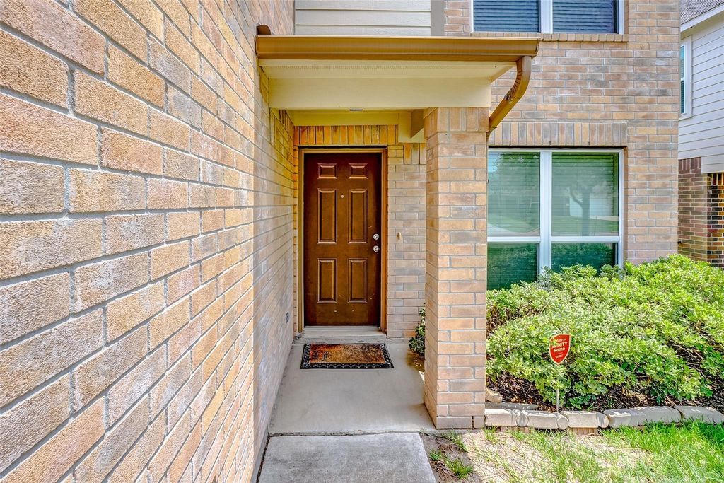 Photo of 3078 View Valley Trail, Katy, TX 77493 (MLS # 84196083)