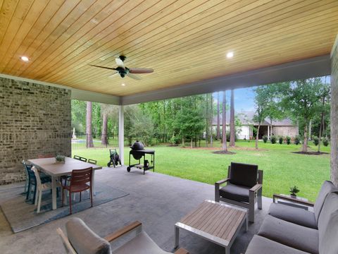 Photo of 12118 S Tara Plantaton Drive, Tomball, TX 77375 (MLS # 37268187)