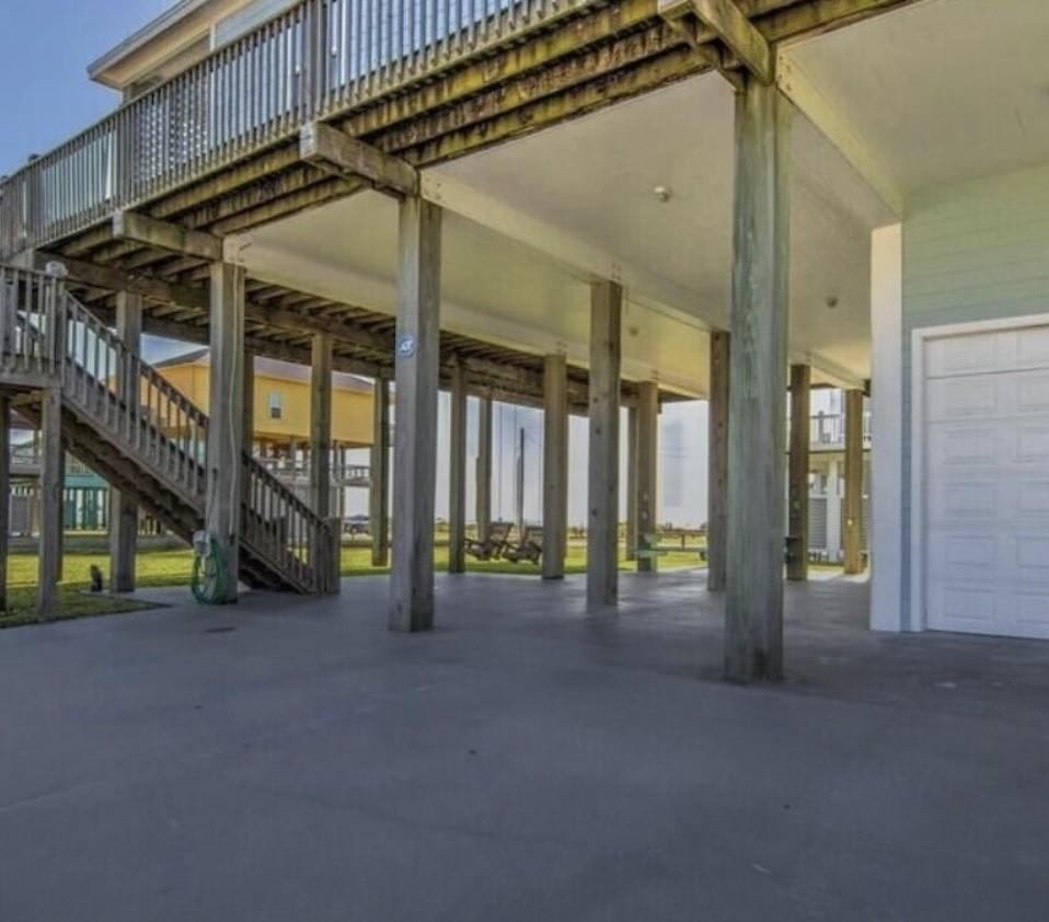 981 South Stingaree Drive