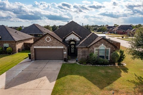 Photo of 802 Sterling Court, Bay City, TX 77414 (MLS # 91000520)